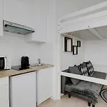 Cosy Apartement In Heart Of Batignolles